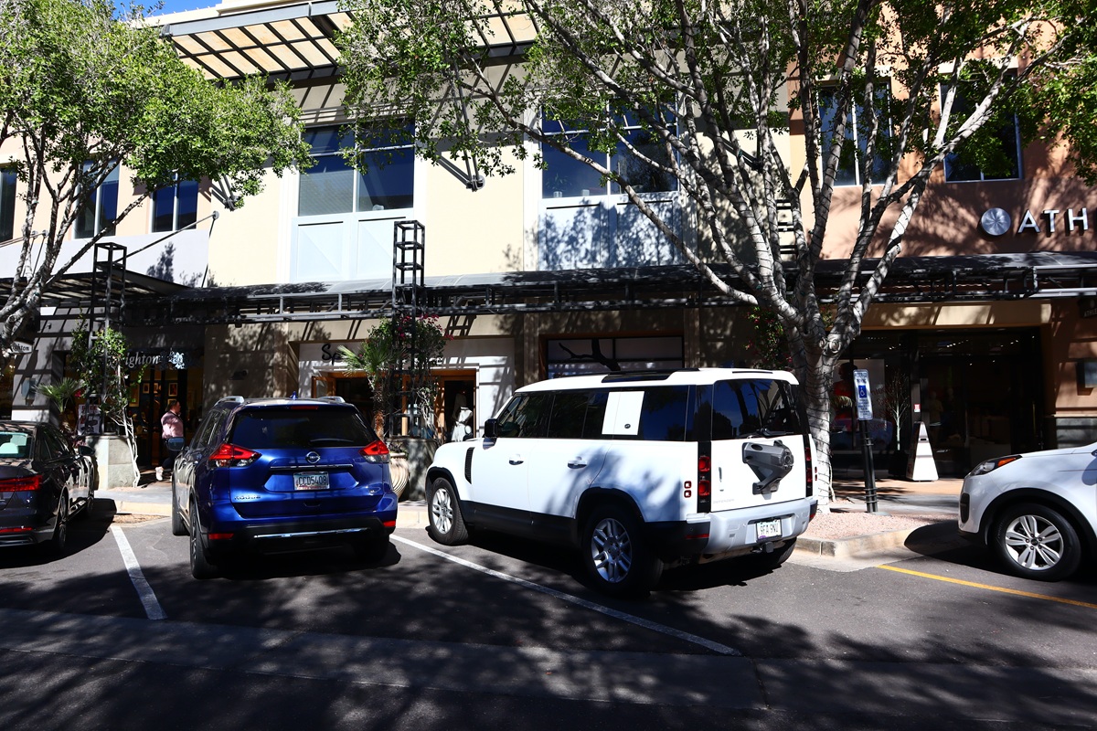 A photo of Kierland Commons in Scottsdale, Arizona.