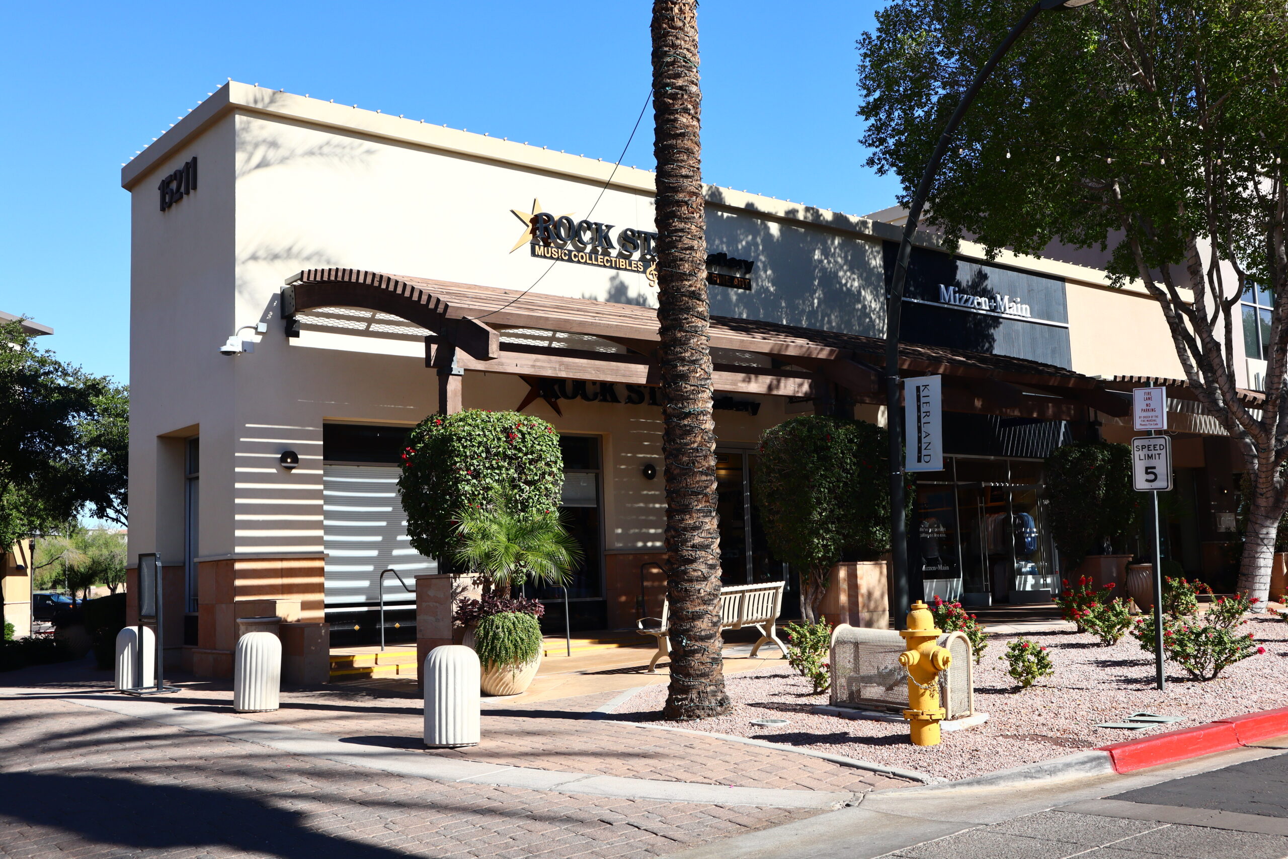A photo of Kierland Commons in Scottsdale, Arizona.