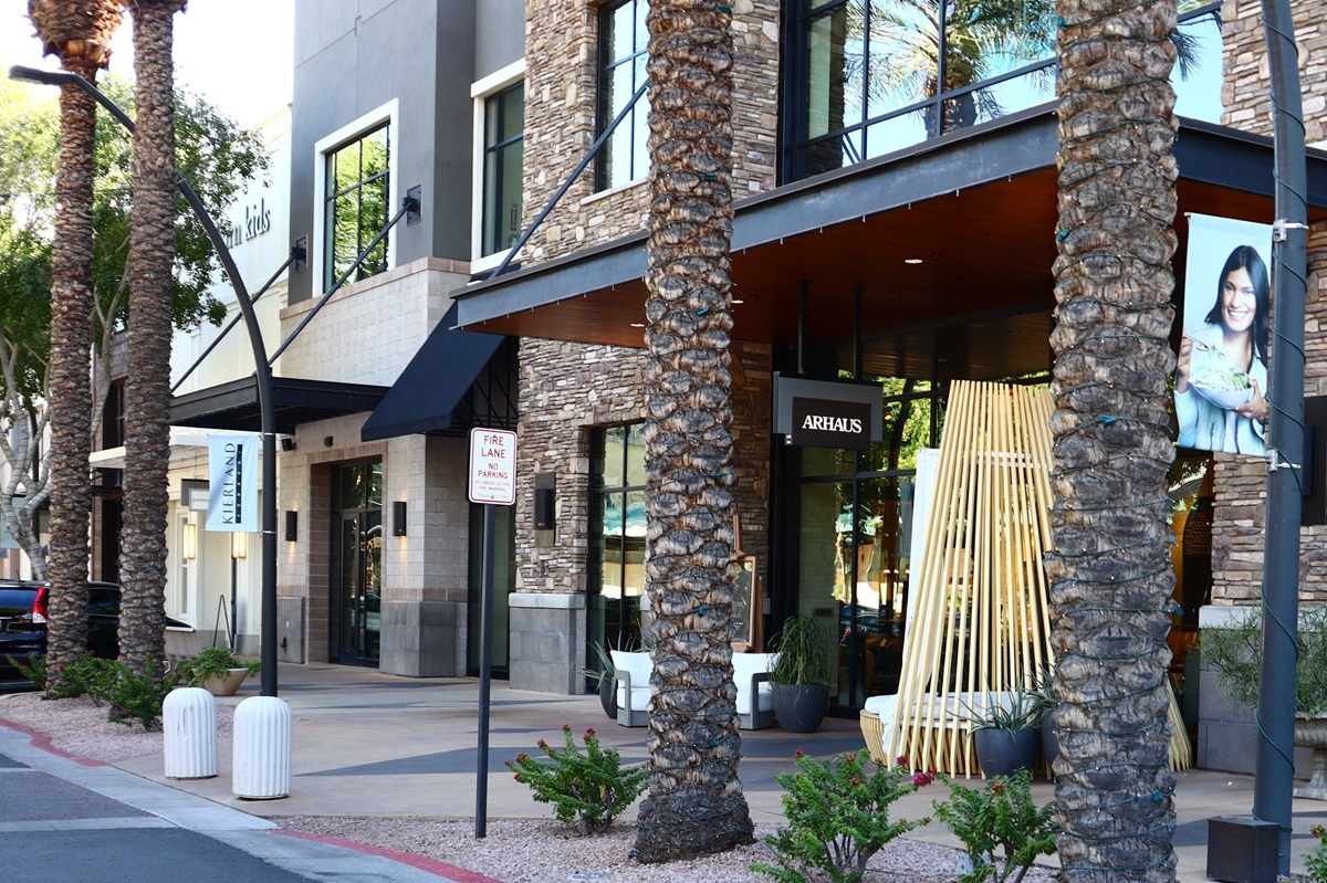 A photo of Kierland Commons in Scottsdale, Arizona.