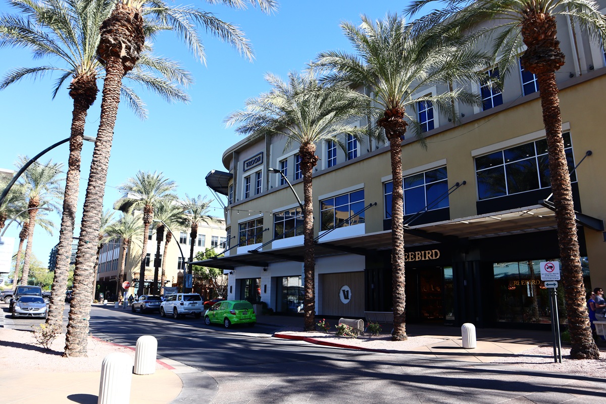 A photo of Kierland Commons in Scottsdale, Arizona.