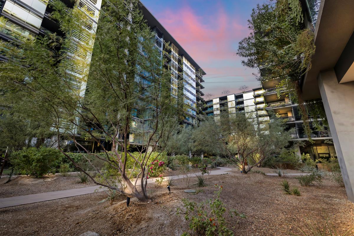 Scottsdale Arizona luxury apartment buildings