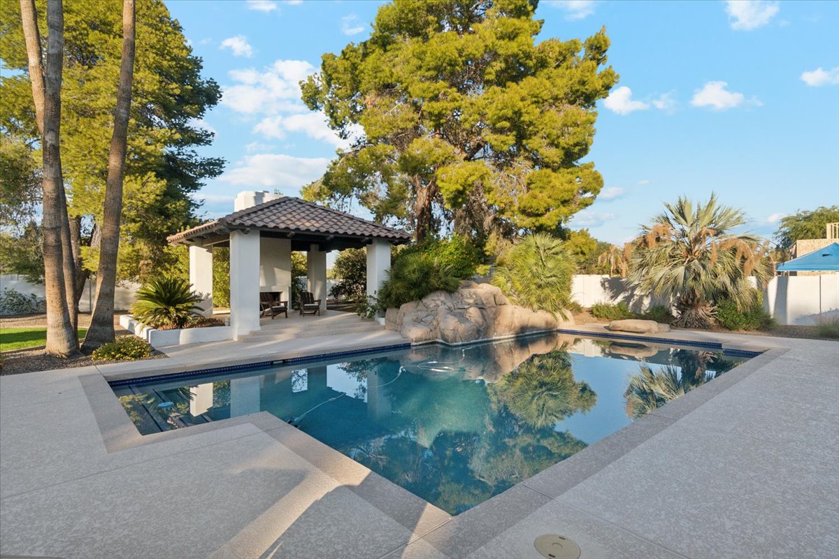 Luxury home backyard with pool in Paradise Valley