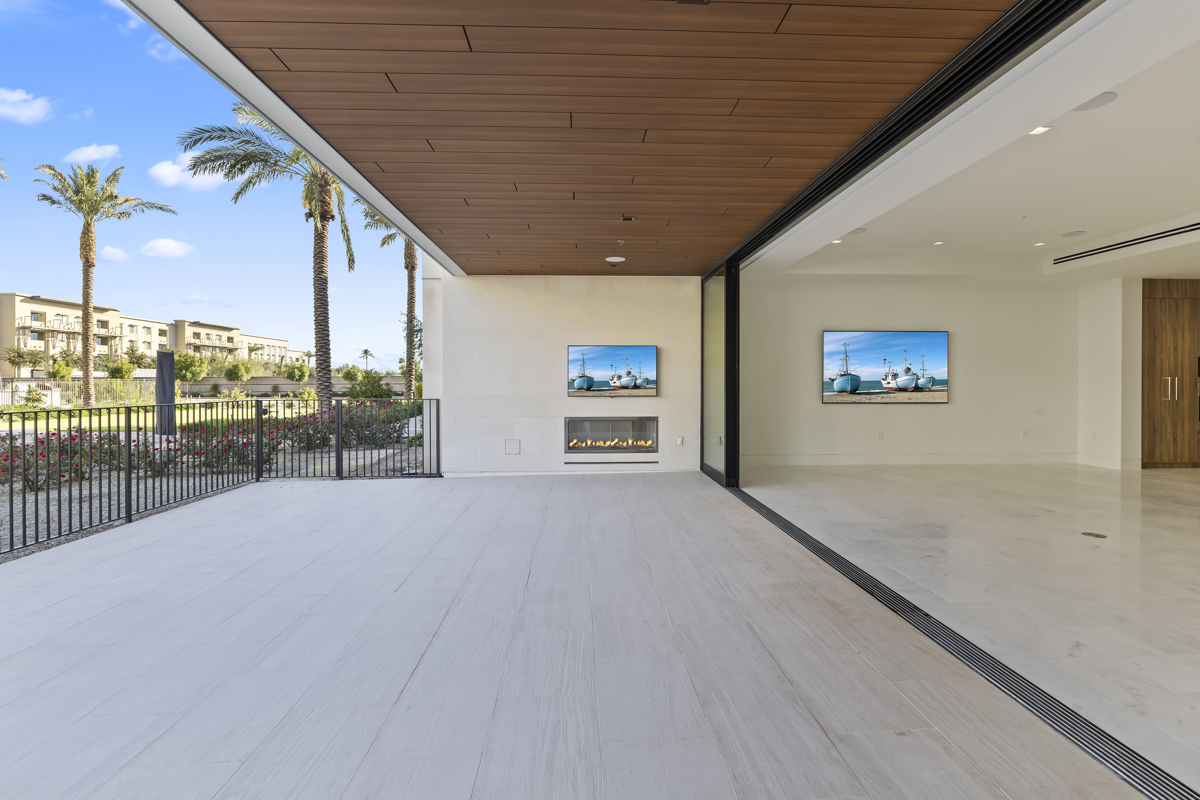 Photo of a luxury residential villa at Ritz-Carlton, Paradise Valley.